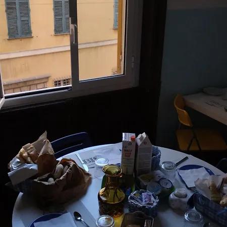 Couette-café Amarantha Gothica 4*