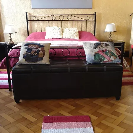 Amarantha Gothica Bed & Breakfast *
