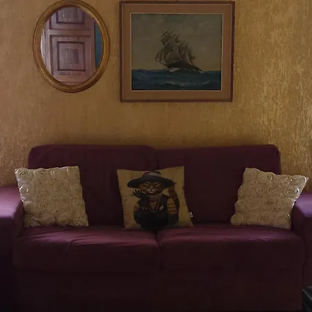 Amarantha Gothica Bed & Breakfast *