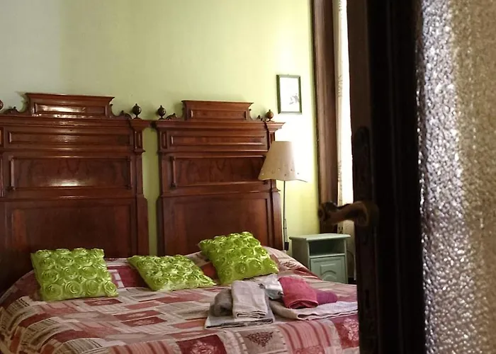 Amarantha Gothica 4*