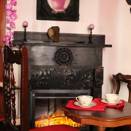 Bed & Breakfast Amarantha Gothica